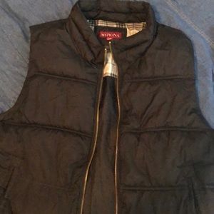 Gently Used, Black Puff Vest, Sz Large, Merona.